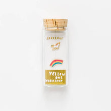 Cargar imagen en el visor de la galería, Yellow Owl pendientes Unicornio y arcoiris