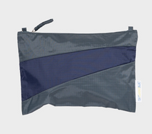 Cargar imagen en el visor de la galería, Susan Bijl Colorful Pouch