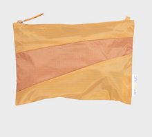 Cargar imagen en el visor de la galería, Susan Bijl Colorful Pouch