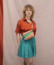 Cargar imagen en el visor de la galería, Susan Bijl Bolso Bum Bag - pequeño