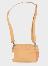 Cargar imagen en el visor de la galería, Susan Bijl Bolso Bum Bag - pequeño