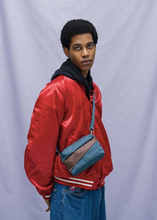 Cargar imagen en el visor de la galería, Susan Bijl Bolso Bum Bag - pequeño