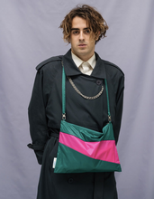 Cargar imagen en el visor de la galería, Susan Bijl Colorful Pouch