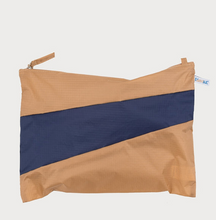 Cargar imagen en el visor de la galería, Susan Bijl Colorful Pouch