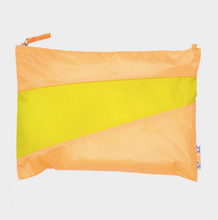 Cargar imagen en el visor de la galería, Susan Bijl Colorful Pouch