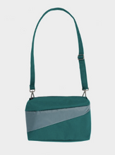 Cargar imagen en el visor de la galería, Susan Bijl Bolso Bum Bag - mediano