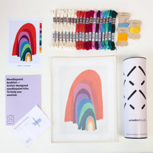 Cargar imagen en el visor de la galería, Kit de bordado at the other side / needlepoint kit
