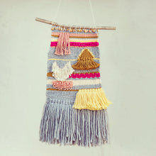 Load image into Gallery viewer, Tapiz / Small weaving by Talia Machtus &quot;Joshua Tree&quot;
