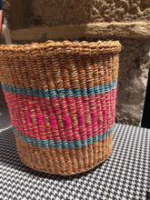 Cargar imagen en el visor de la galería, Canasta sisal kenia pequeña / sisal basket small
